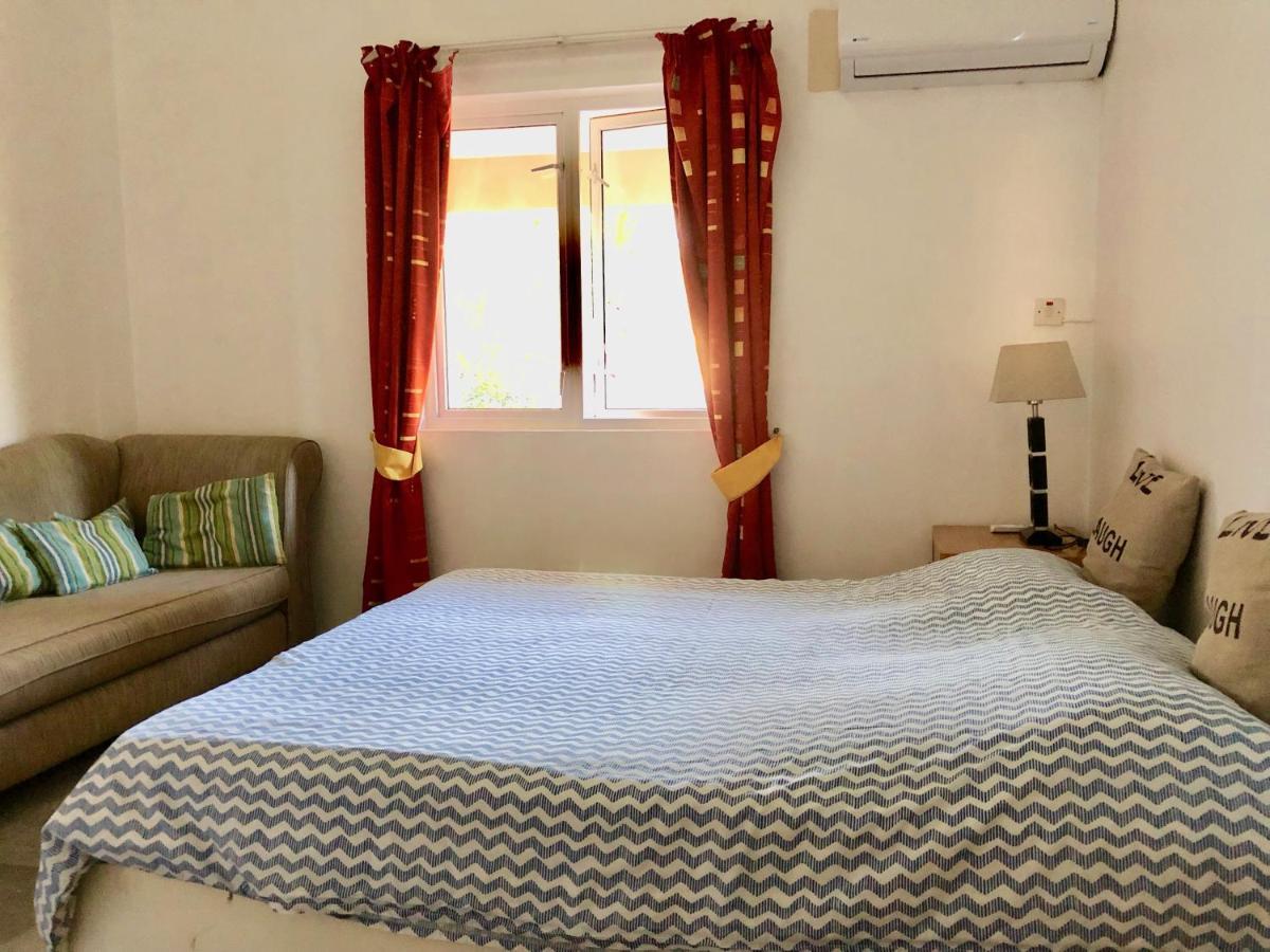 Beachfront Villa In A Beautiful And Secured Complex Flic-en-Flacq Εξωτερικό φωτογραφία