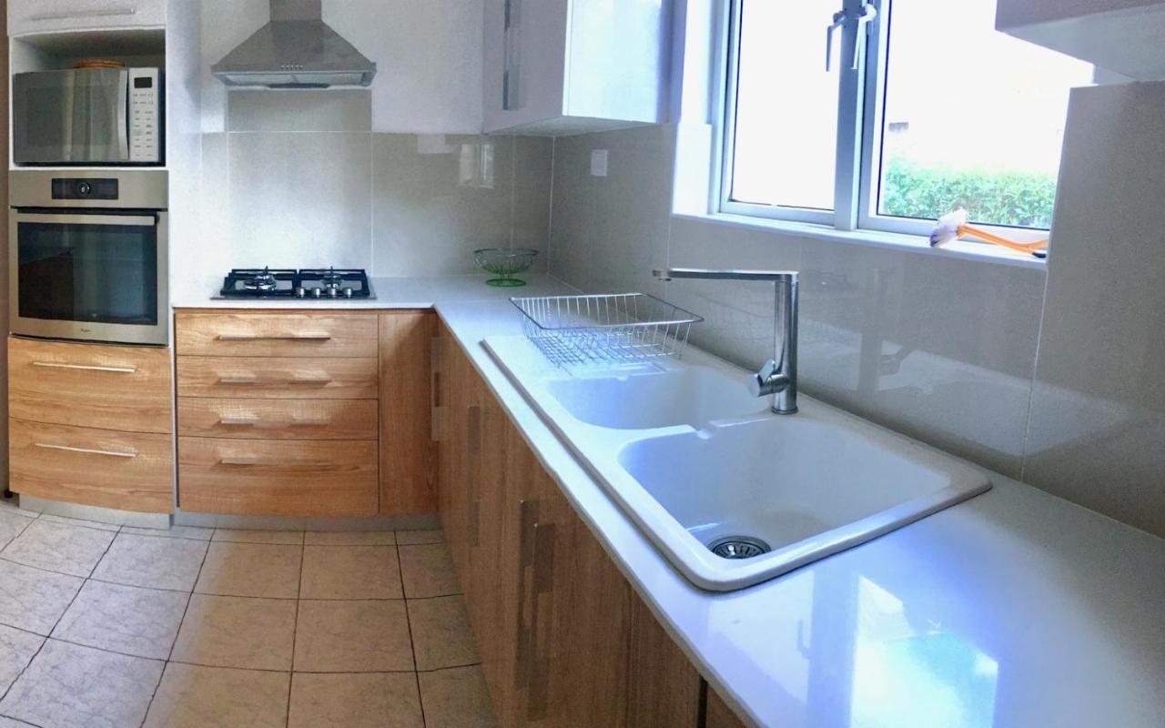 Beachfront Villa In A Beautiful And Secured Complex Flic-en-Flacq Εξωτερικό φωτογραφία